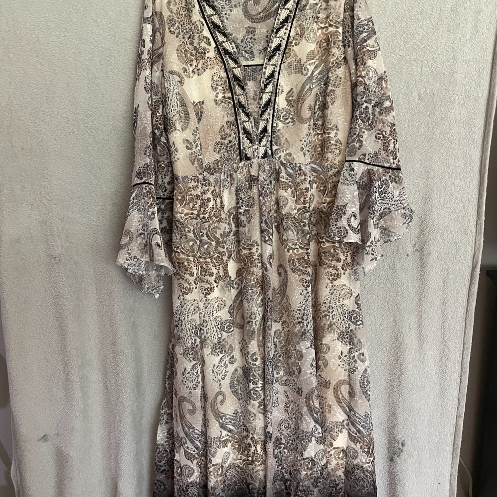 Reba Gray and Cream Paisley Dress